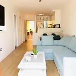 Deluxe Windsor Park شقة