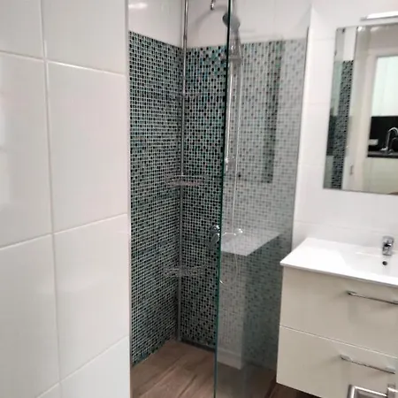 Deluxe Windsor Park 公寓 *